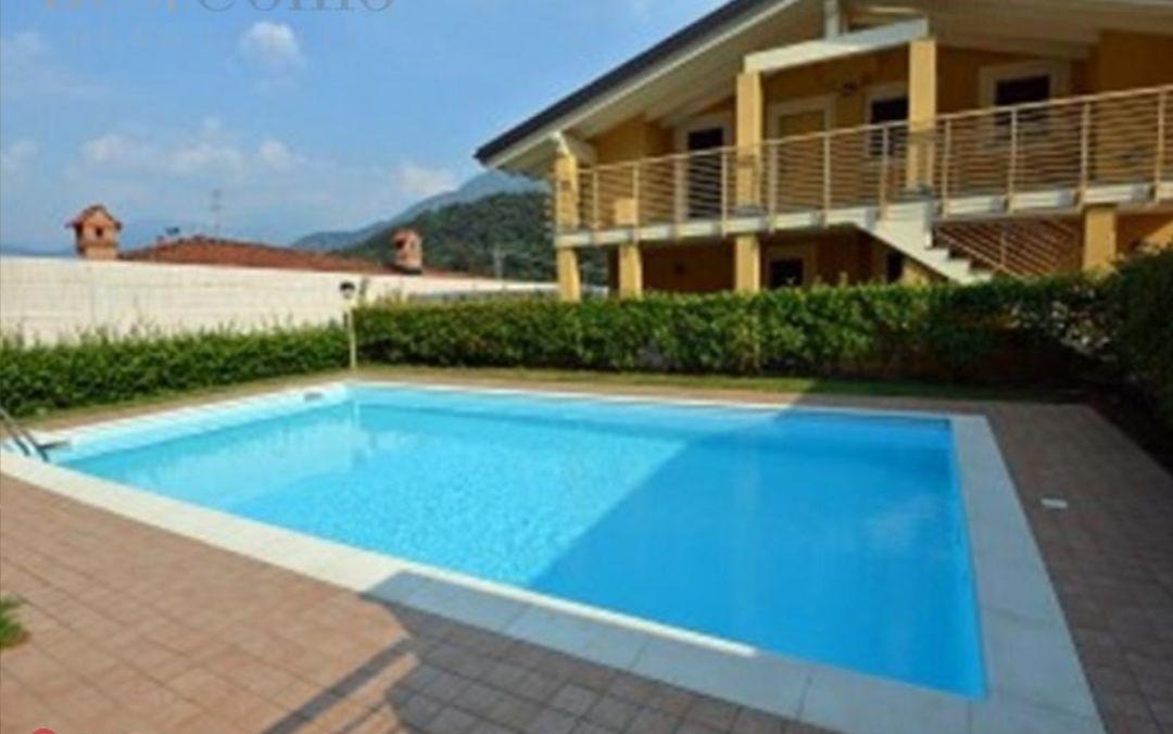 레노 Attico With Swimming Pool 아파트 외부 사진
