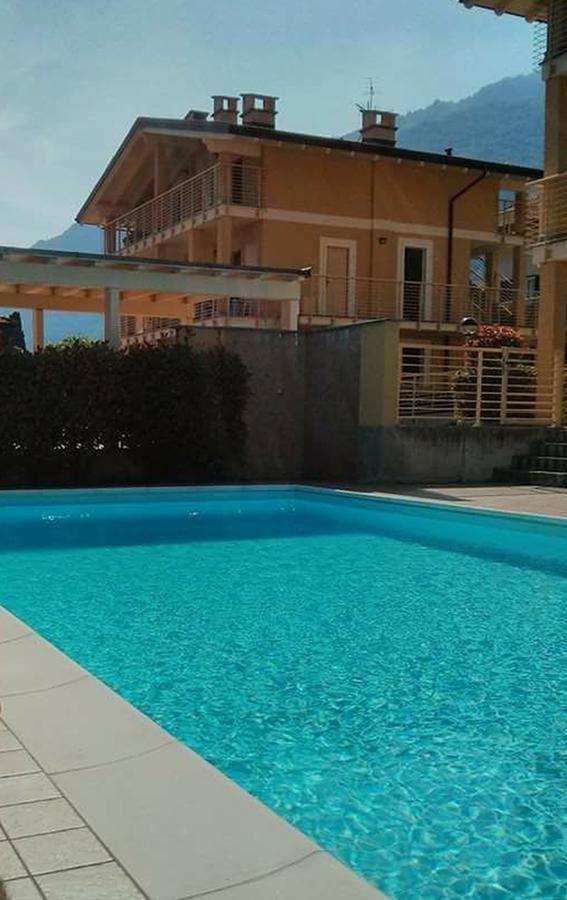 레노 Attico With Swimming Pool 아파트 외부 사진